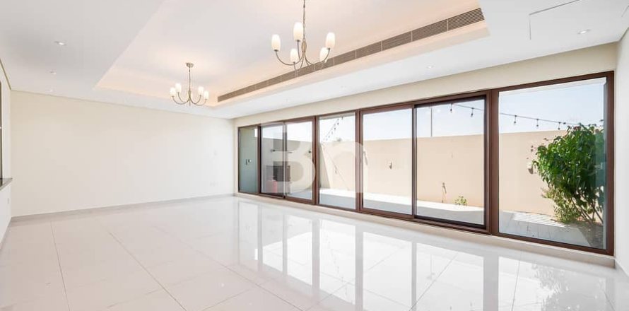 Таунхаус в Meydan, Дубай, 4 спальни, 339м², № 22045