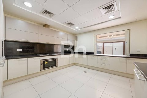 Снять в аренду таунхаус в Meydan, Дубай: 4 спальни, 339м², № 22045 - фото 3