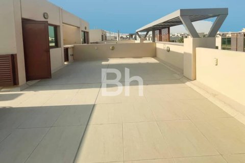 Снять в аренду таунхаус в Meydan, Дубай: 4 спальни, 339м², № 22045 - фото 12