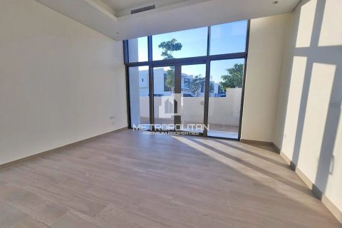 Снять в аренду виллу в District One, Мохаммед Бин Рашид Сити, Дубай: 4 спальни, 594м², № 14988 - фото 5