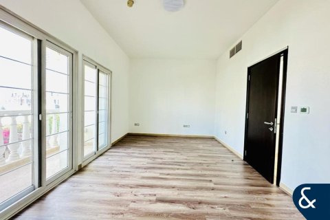 Townhouse in Jumeirah Village Circle, Dubai 2 bedrooms, 180 sq.m. № 75439 - photo 7