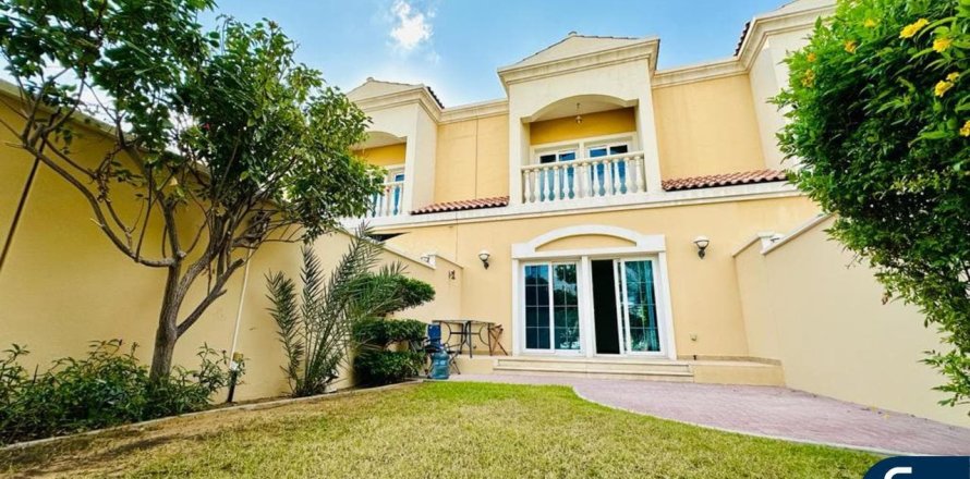 Townhouse in Jumeirah Village Circle, Dubai 2 bedrooms, 180 sq.m. № 75439