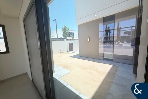 Купить виллу в Al Furjan, Дубай: 5 спален, 440м², № 75425 - фото 12