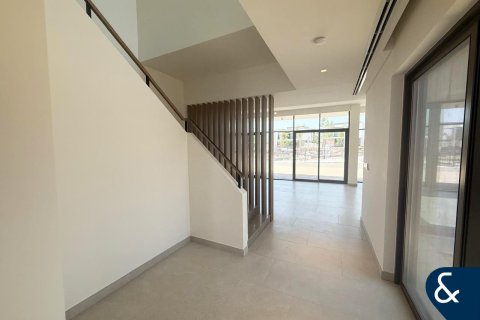 Купить виллу в Al Furjan, Дубай: 5 спален, 440м², № 75425 - фото 3