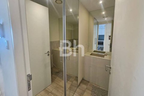 Apartment in Dubai 1 bedroom, 101 sq.m. № 24800 - photo 3