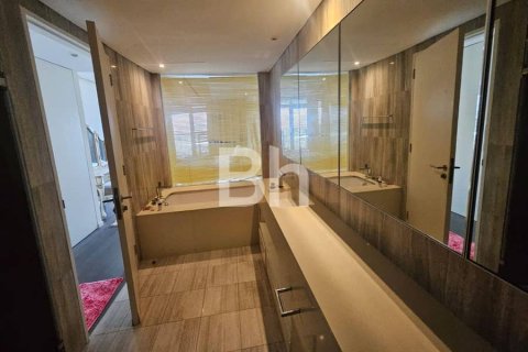 Apartment in Dubai 1 bedroom, 101 sq.m. № 24800 - photo 7