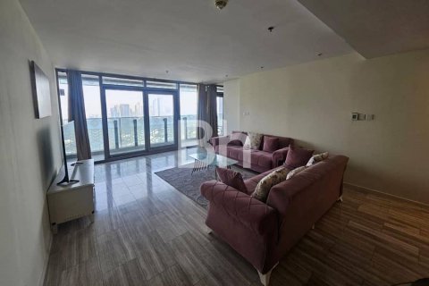 Apartment in Dubai 1 bedroom, 101 sq.m. № 24800 - photo 1