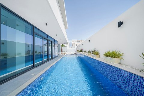 Villa en Dubai, 5 dormitorios, 474 m², № 15941 - foto 4