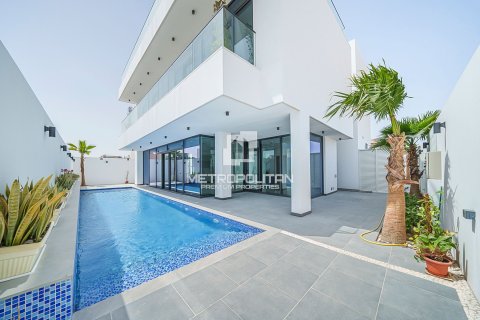 Villa en Dubai, 5 dormitorios, 474 m², № 15941 - foto 2