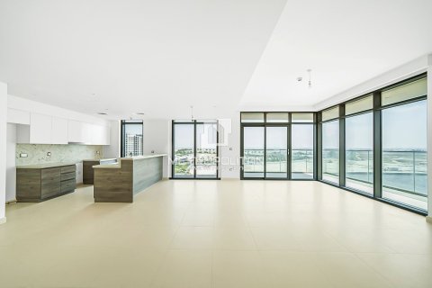 Apartment in The cove, Dubai Creek Harbour (The Lagoons), Dubai 3 bedrooms, 171 sq.m. № 15940 - photo 1