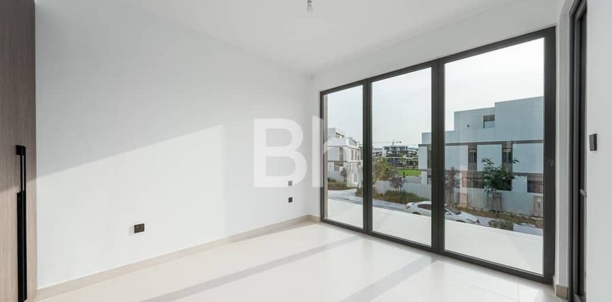 Таунхаус в Tilal Al Ghaf, Дубай, 4 спальни, 316м², № 22195