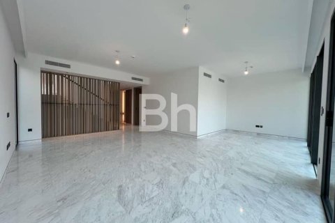 Снять в аренду виллу в Tilal Al Ghaf, Дубай: 4 спальни, 374м², № 22170 - фото 5