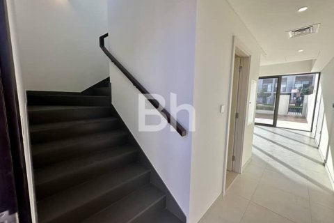 Townhouse in Dubai 3 bedrooms, 174 sq.m. № 21968 - photo 12