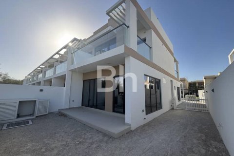 Villa in DAMAC Hills (Akoya by DAMAC), Dubai 4 bedrooms, 229 sq.m. № 21969 - photo 1