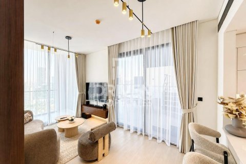 Apartment in District 15, Jumeirah Village Circle, Dubai 2 bedrooms, 142.7 sq.m. № 127074 - photo 1