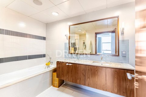 Appartement à Oceana, Palm Jumeirah, Dubai, 3 chambres, 211.82 m², № 127072 - photo 13