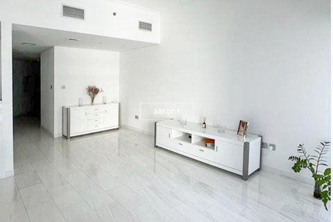 Apartment in Dubai Marina, Dubai 2 bedrooms, 141.7 sq.m. № 7409 - photo 2