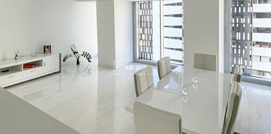 Apartment in Dubai Marina, Dubai 2 bedrooms, 141.7 sq.m. № 7409