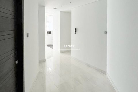 Apartment in Dubai Marina, Dubai 2 bedrooms, 141.7 sq.m. № 7409 - photo 6
