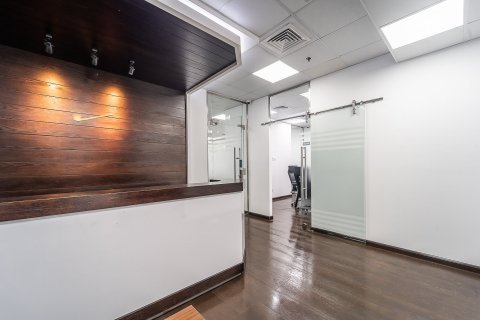 Oficina en Business Bay, Dubai, 148 m², № 7408 - foto 1