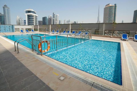 Penthouse in Business Bay, Dubai 4 bedrooms, 454 sq.m. № 29839 - photo 3