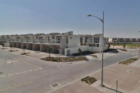 Adosado en Basswood, Dubai, 3 dormitorios, 157.6 m², № 8129 - foto 1
