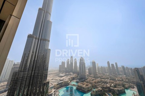 شقة في Opera District, وسط مدينة دبي, دبي 4 غرف نوم, 492.39 م² رقم 127947