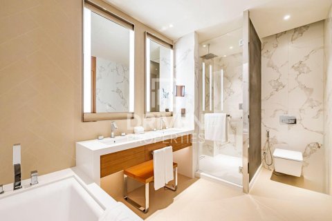 Apartment in The Address Residences Dubai Opera, Downtown Dubai (Downtown Burj Dubai), Dubai 2 bedrooms, 98.38 sq.m. № 127949 - photo 11