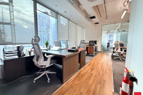 Снять в аренду офис в Бизнес-Бэе, Дубай: 156.2м², № 77801 - фото 2