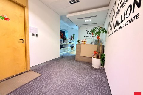 Снять в аренду офис в Бизнес-Бэе, Дубай: 156.2м², № 77801 - фото 8