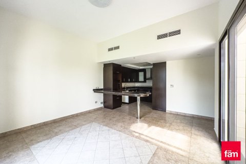 Townhouse in Dubai 4 bedrooms, 381.9 sq.m. № 77805 - photo 13