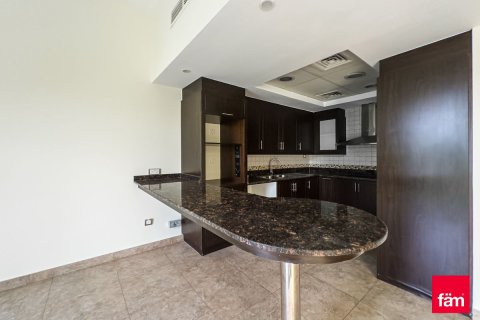 Townhouse in Dubai 4 bedrooms, 381.9 sq.m. № 77805 - photo 14