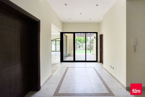 Townhouse in Dubai 4 bedrooms, 381.9 sq.m. № 77805 - photo 5