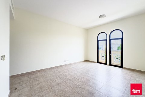 Townhouse in Dubai 4 bedrooms, 381.9 sq.m. № 77805 - photo 17