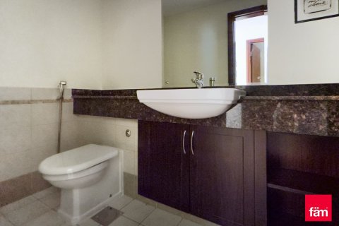 Townhouse in Dubai 4 bedrooms, 381.9 sq.m. № 77805 - photo 21