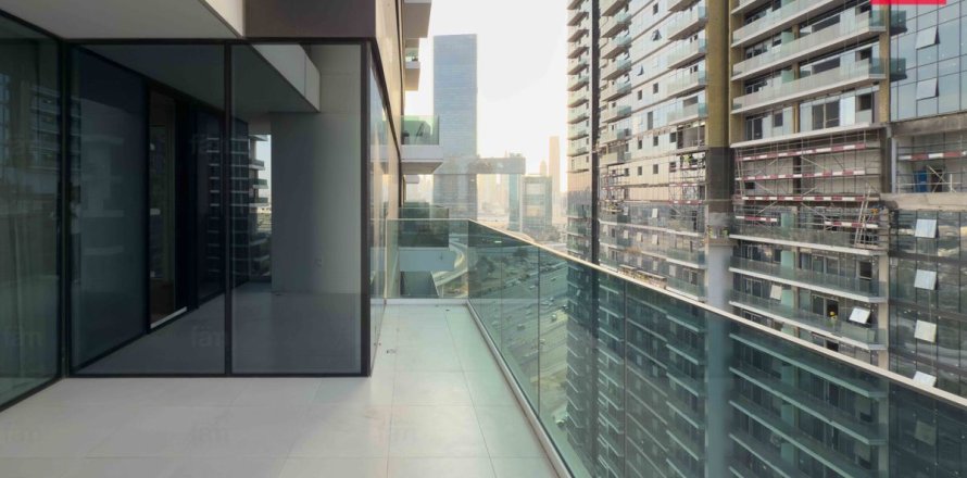 Appartement à Al Kifaf, Dubai, 2 chambres, 130.1 m², № 77802