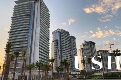 Apartment in DAMAC Hills (Akoya by DAMAC), Dubai studio, 46 sq.m. № 39533 - photo 1