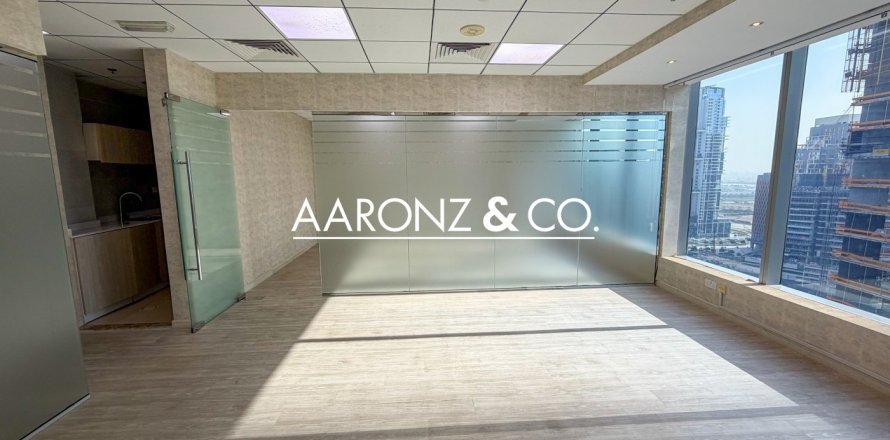 Office in Bayswater, Business Bay, Dubai 70 sq.m. № 95274