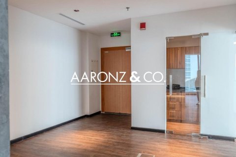 Снять в аренду офис в Бизнес-Бэе, Дубай: 111м², № 95273 - фото 8