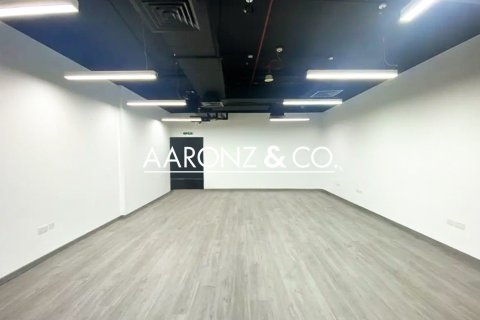 Office in Business Bay, Dubai 49 sq.m. № 95272 - photo 2