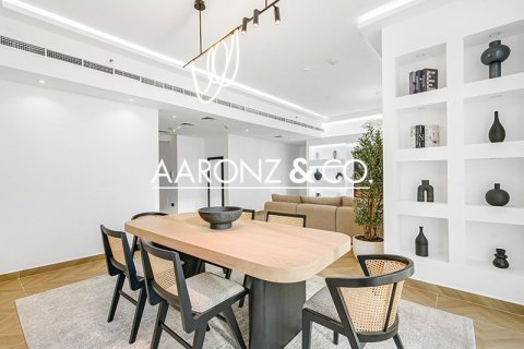 Apartment in Dorra Bay, Dubai Marina, Dubai 3 bedrooms, 195 sq.m. № 95271 - photo 7