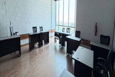 Офис в Dubai Silicon Oasis, Дубай, 97м², № 132738