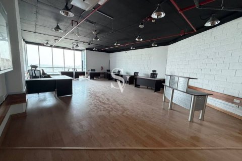 Снять в аренду офис в Dubai Silicon Oasis, Дубай: 97м², № 132738 - фото 9