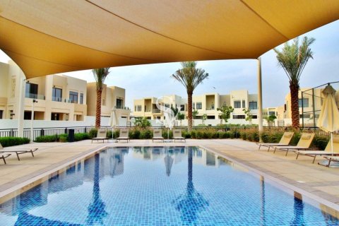 Снять в аренду таунхаус в Mira Oasis, Рим, Дубай: 3 спальни, 220м², № 132737 - фото 11