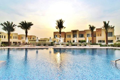 Таунхаус в Mira Oasis, Рим, Дубай, 3 спальни, 220м², № 132737
