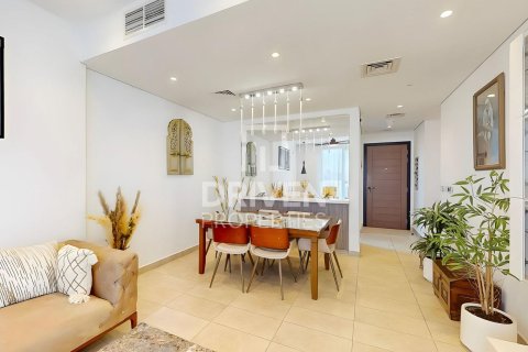 Apartment in Jumeirah Village Circle, Dubai 2 bedrooms, 112 sq.m. № 20730 - photo 1