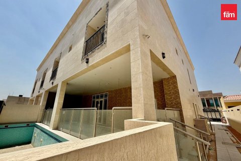 فيلا في دبي 6 غرف نوم , 930.2 م² رقم 22342 - صورة 11