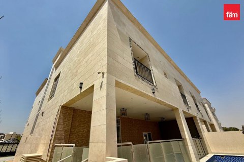 فيلا في دبي 6 غرف نوم , 930.2 م² رقم 22342 - صورة 2