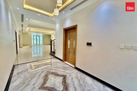 فيلا في دبي 6 غرف نوم , 930.2 م² رقم 22342 - صورة 4
