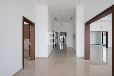 Снять в аренду виллу в Аль-Барше, Дубай: 6 спален, 929м², № 22275 - фото 18